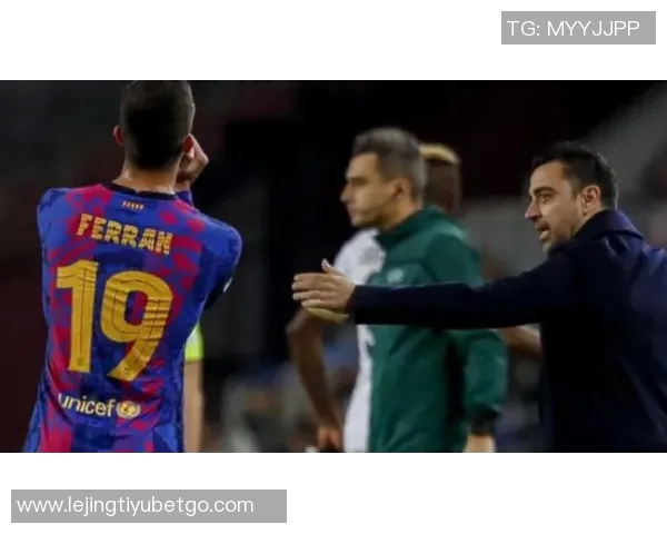 阿达拉比奥尤称赞帕尔默为最佳球员并谈红黄牌问题