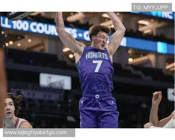 克尼佩尔称赞三球小桥无私打球共同合作让比赛更加轻松愉快